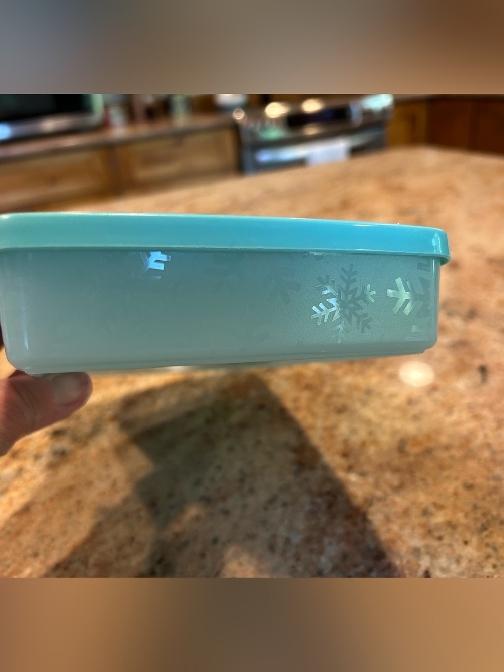 Tupperware “Freeze It” 2.5 cup Aquamarine Lid & Snowflake Sheer container 5552-A - Picture 6 of 6